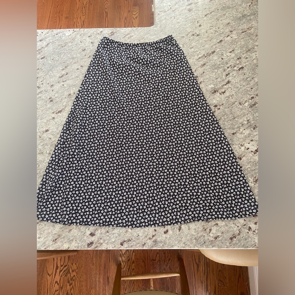RSQ Black and White Floral Skirt (medium)